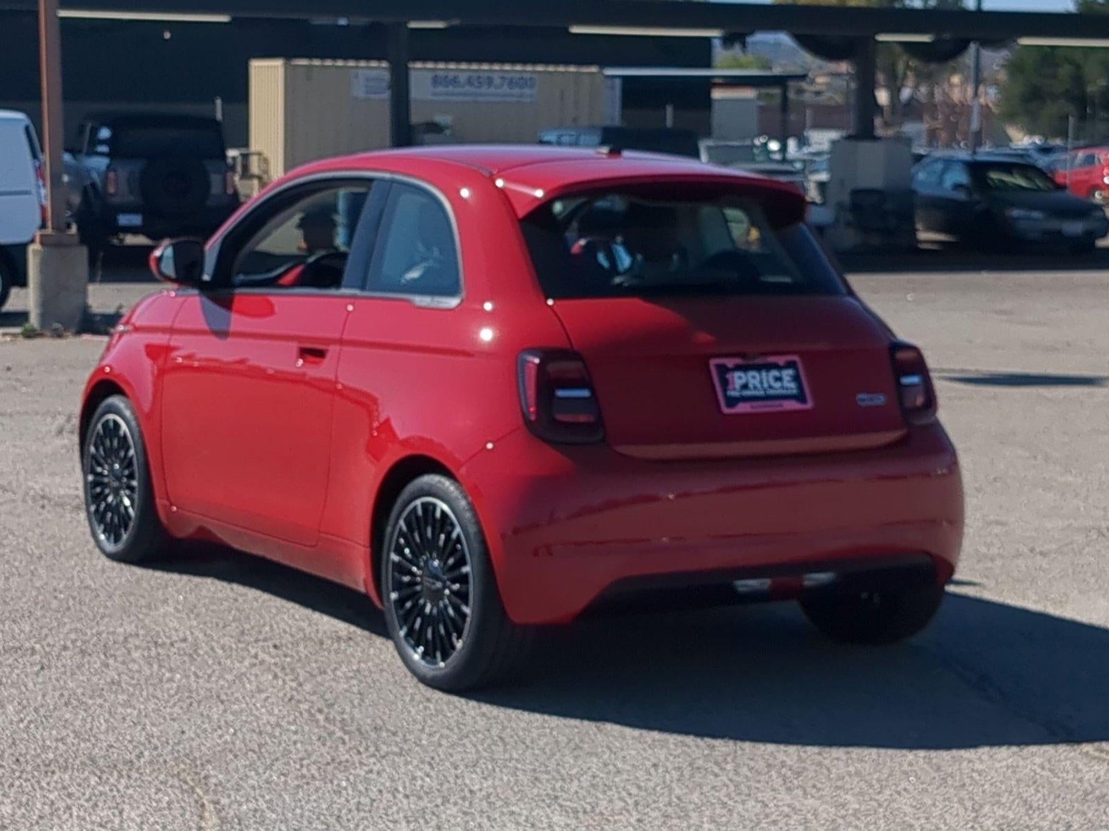 2024 FIAT 500e INSPI(RED) FWD