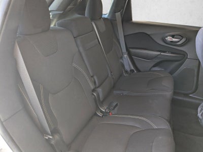 2016 Jeep Cherokee FWD 4dr Latitude