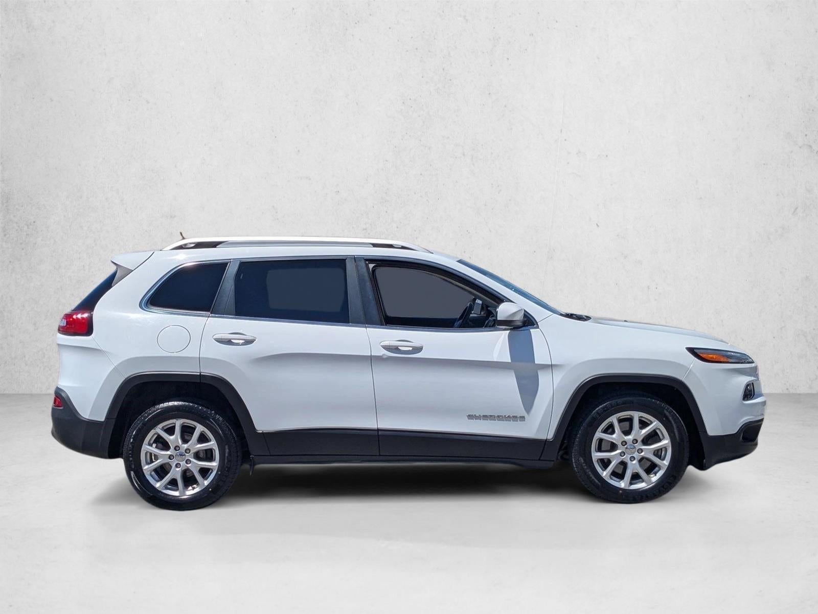 2016 Jeep Cherokee FWD 4dr Latitude