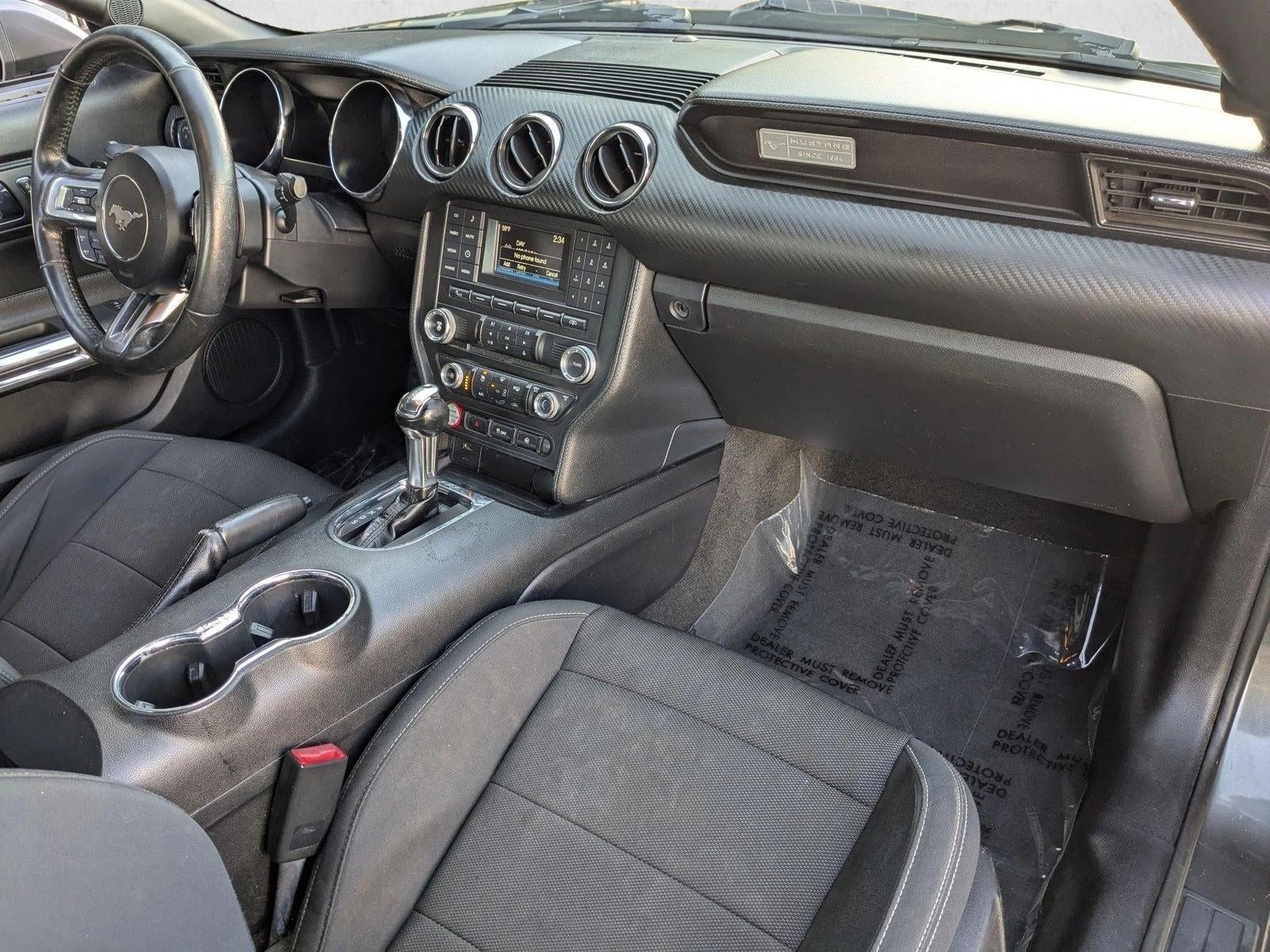 2017 Ford Mustang V6 Fastback