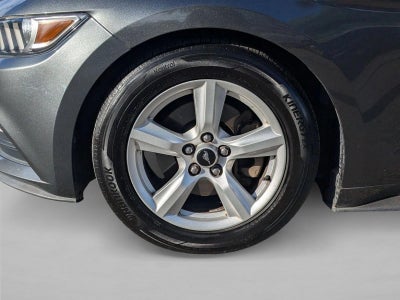 2017 Ford Mustang V6 Fastback