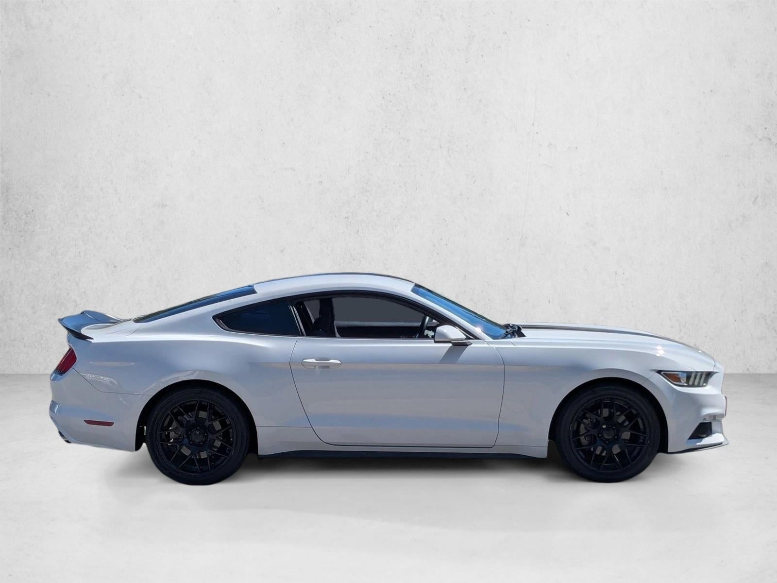 2017 Ford Mustang EcoBoost Fastback