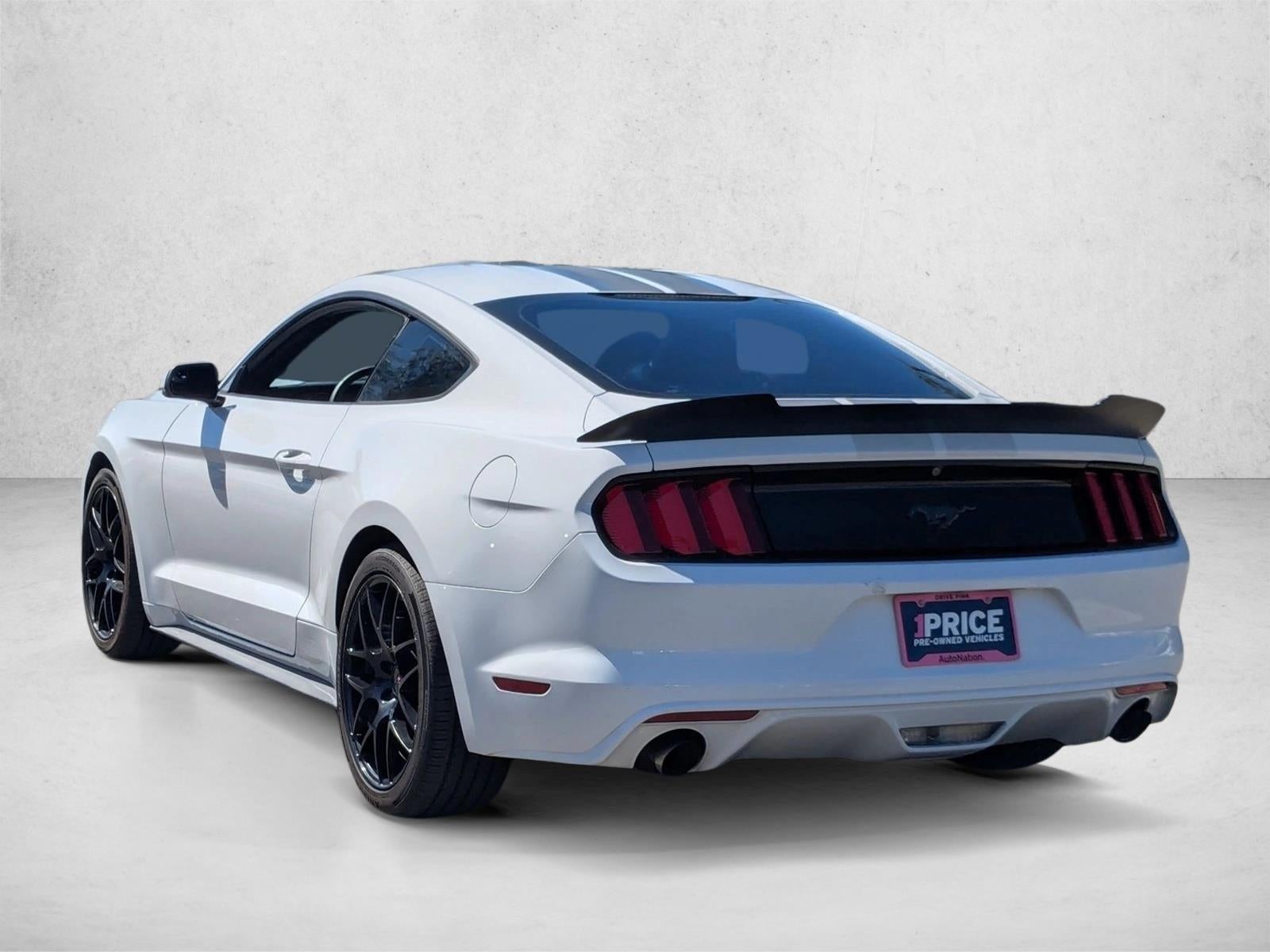 2017 Ford Mustang EcoBoost Fastback