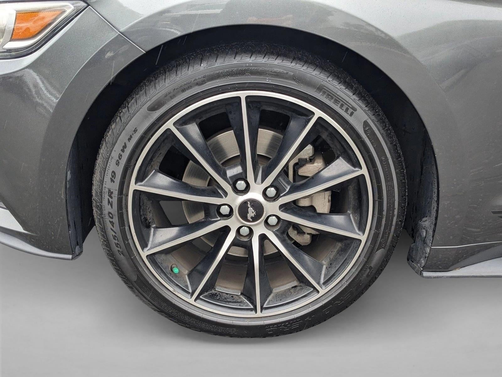 2016 Ford Mustang 2dr Fastback EcoBoost