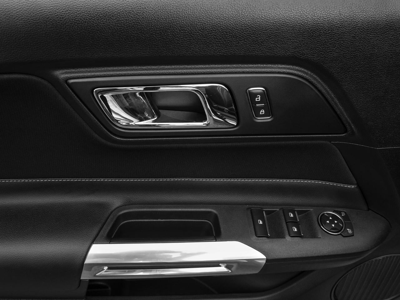 2016 Ford Mustang 2dr Conv V6
