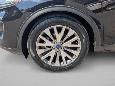 2020 Ford Escape Titanium Hybrid FWD