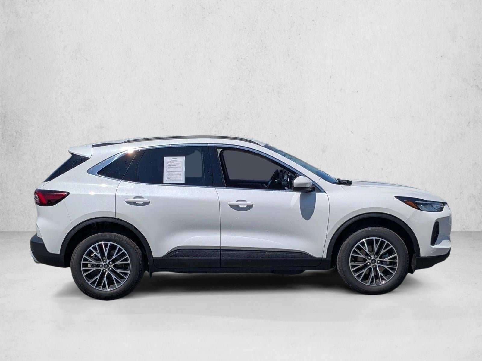 2025 Ford Escape PHEV FWD