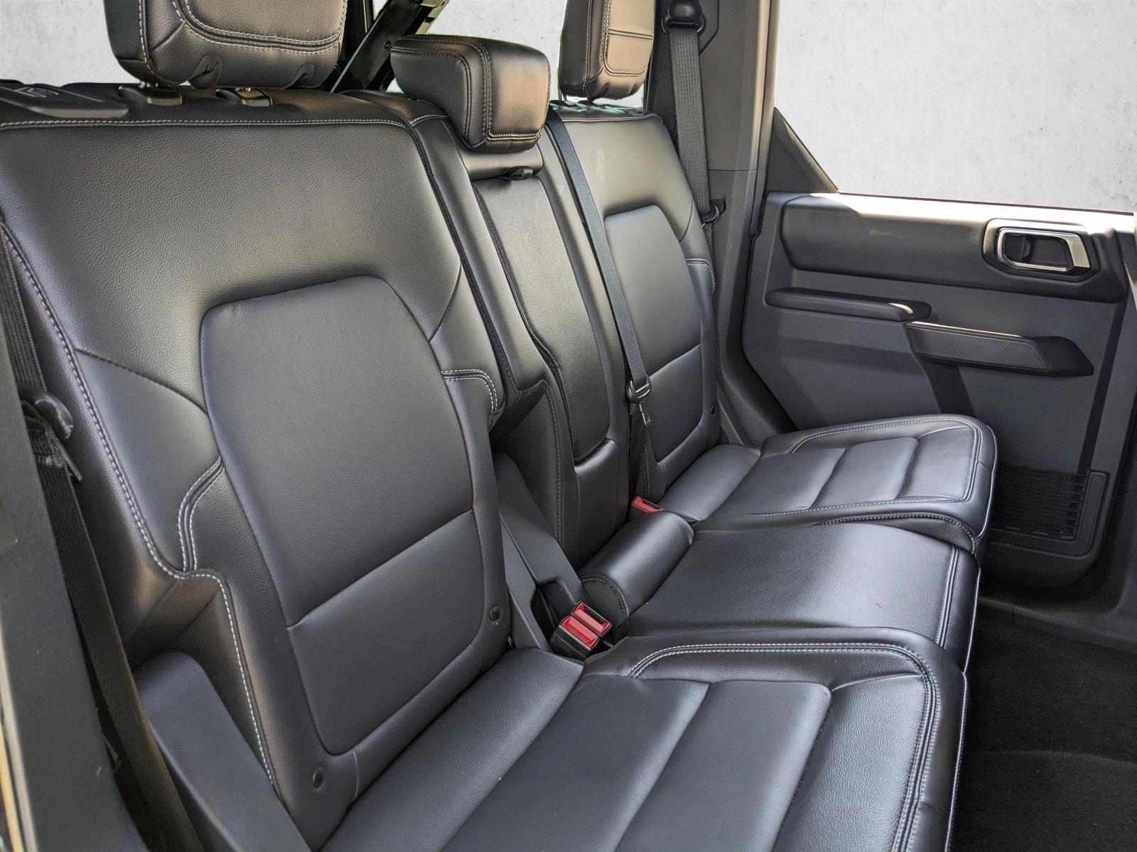 2025 Ford Bronco Outer Banks 4 Door 4x4