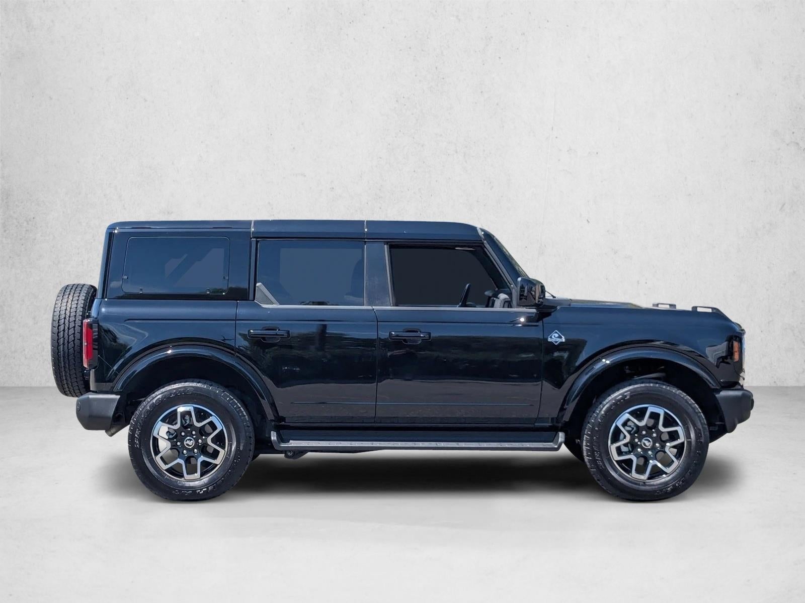 2025 Ford Bronco Outer Banks 4 Door 4x4