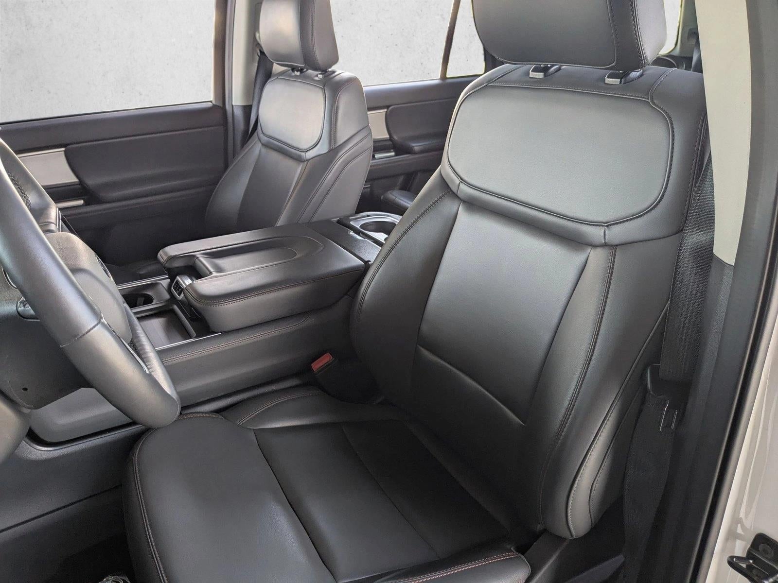 2025 Ford Expedition Active 4x2