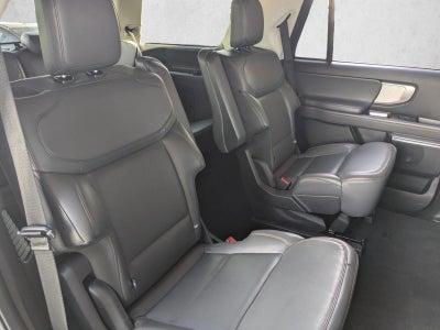 2025 Ford Expedition Active 4x2