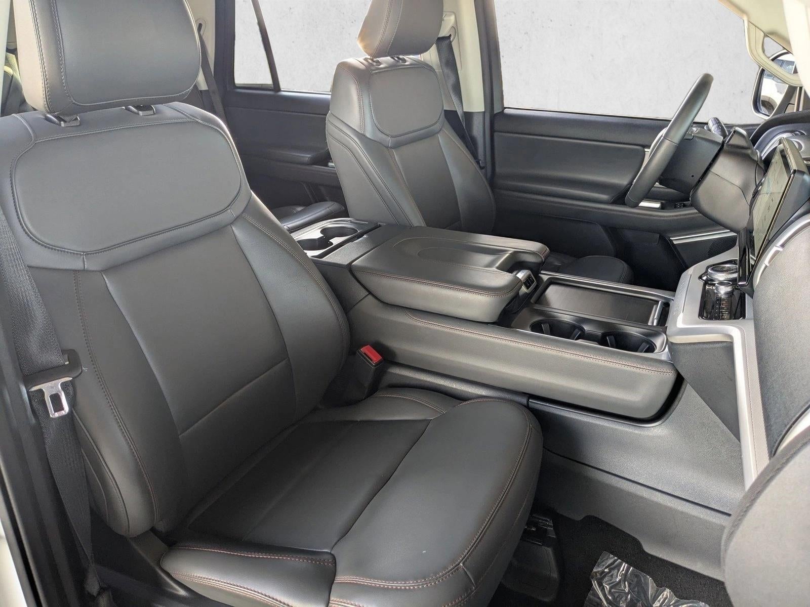 2025 Ford Expedition Active 4x2