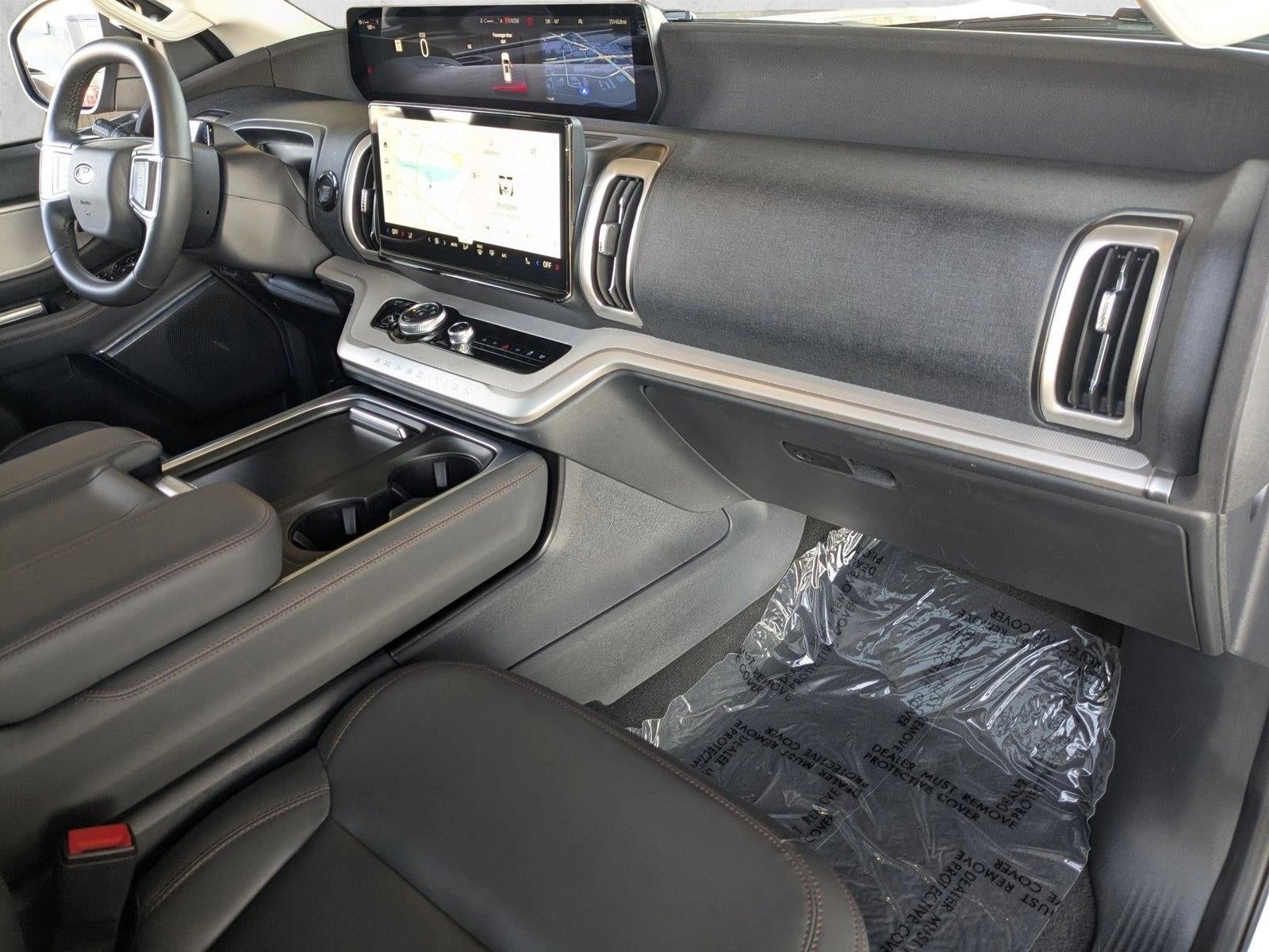 2025 Ford Expedition Active 4x2