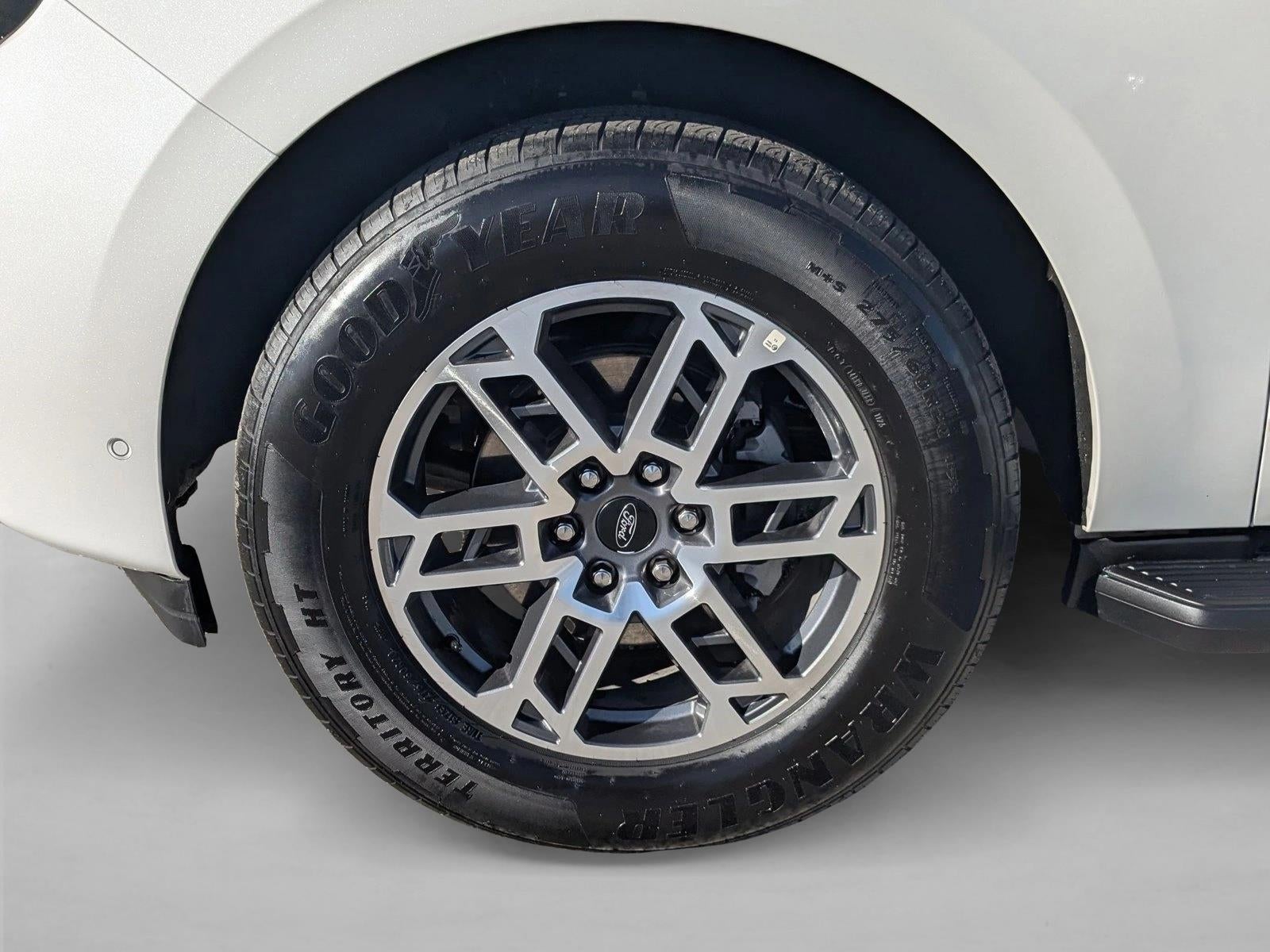 2025 Ford Expedition Active 4x2