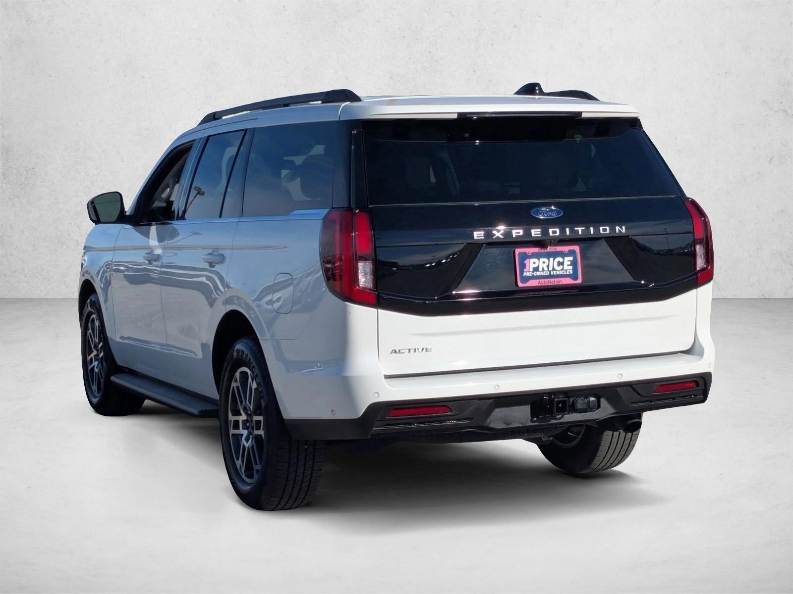 2025 Ford Expedition Active 4x2