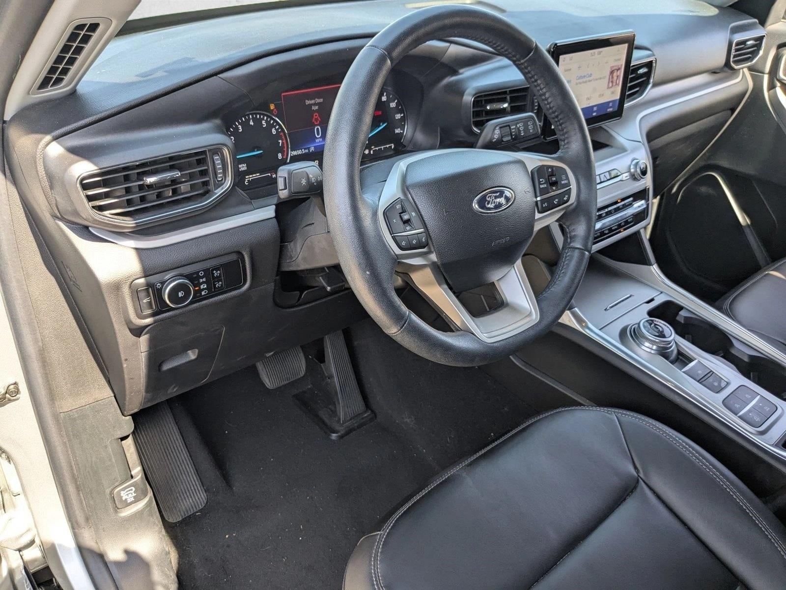 2023 Ford Explorer XLT RWD