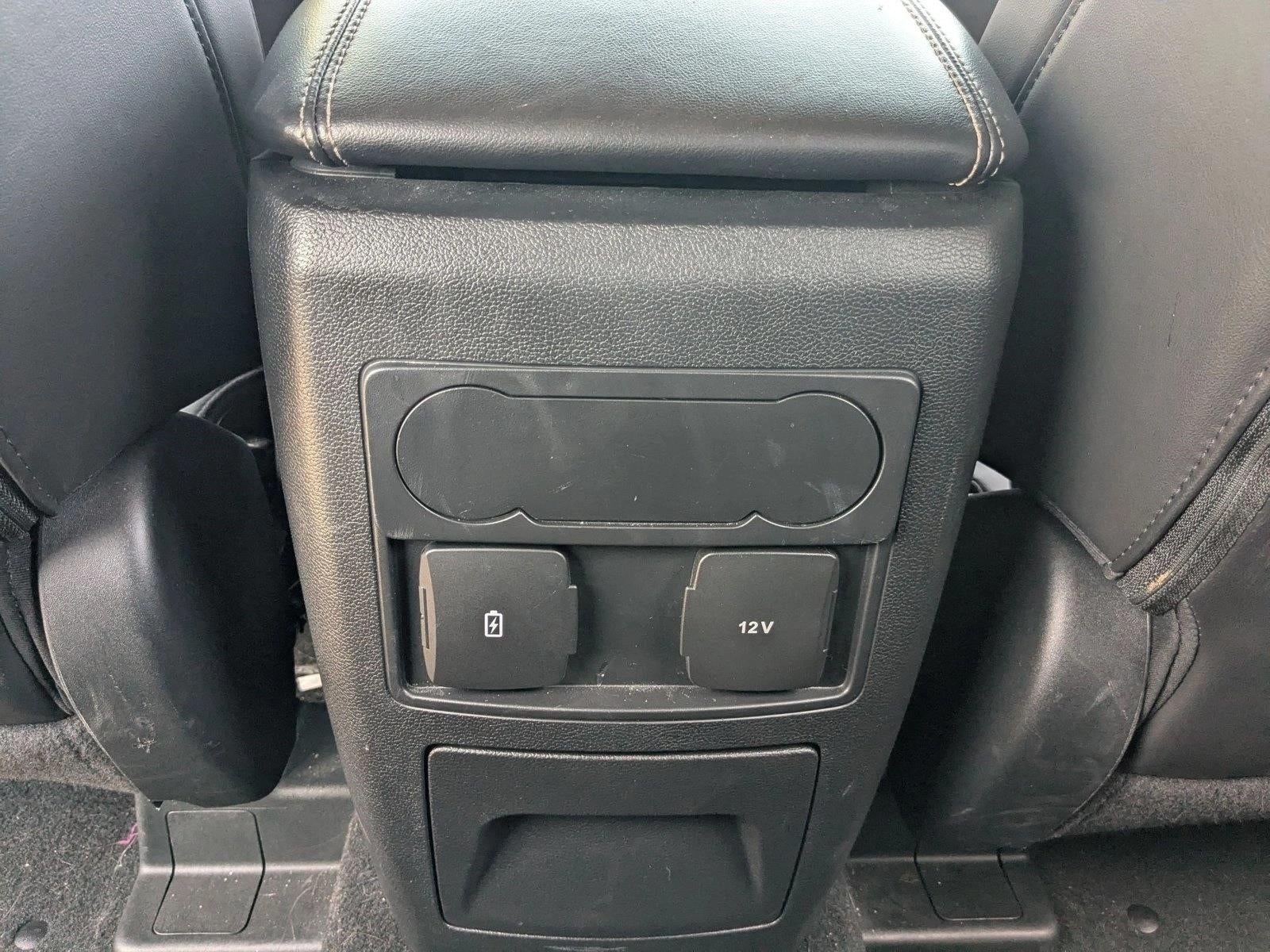 2023 Ford Explorer XLT RWD