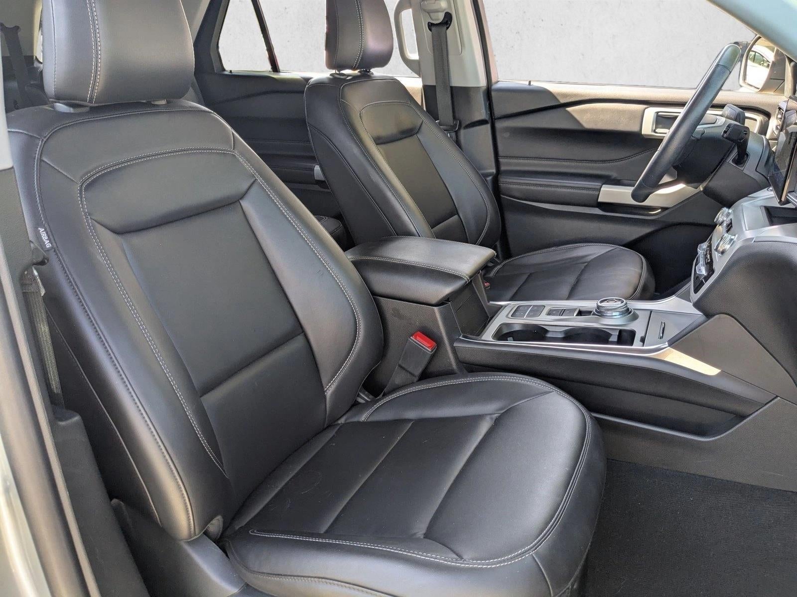 2023 Ford Explorer XLT RWD