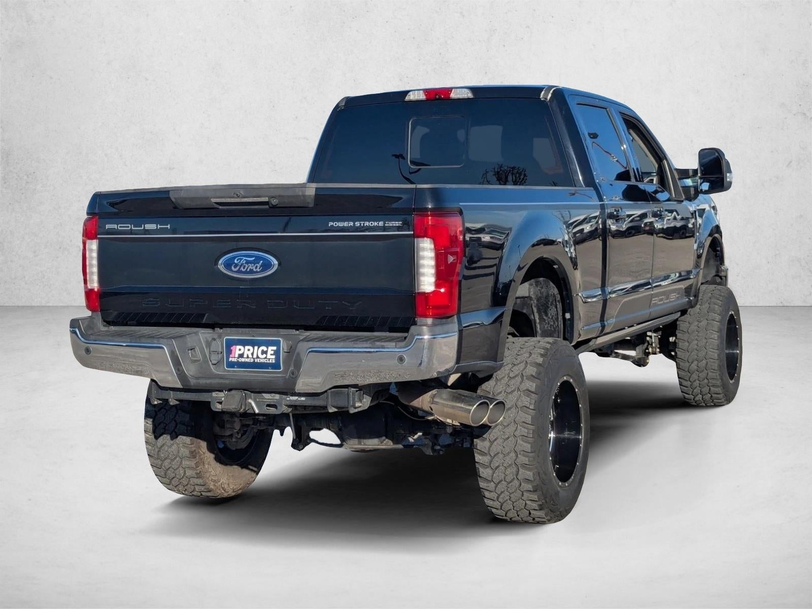 2018 Ford Super Duty F-250 SRW LARIAT 4WD Crew Cab 6.75' Box