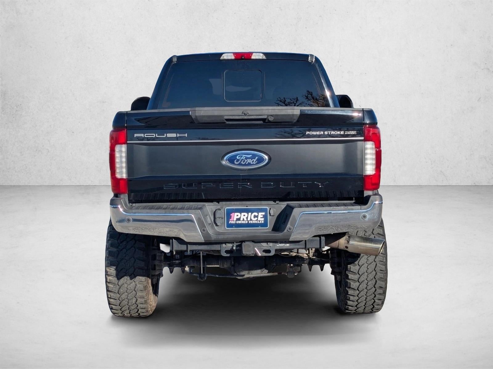 2018 Ford Super Duty F-250 SRW LARIAT 4WD Crew Cab 6.75' Box