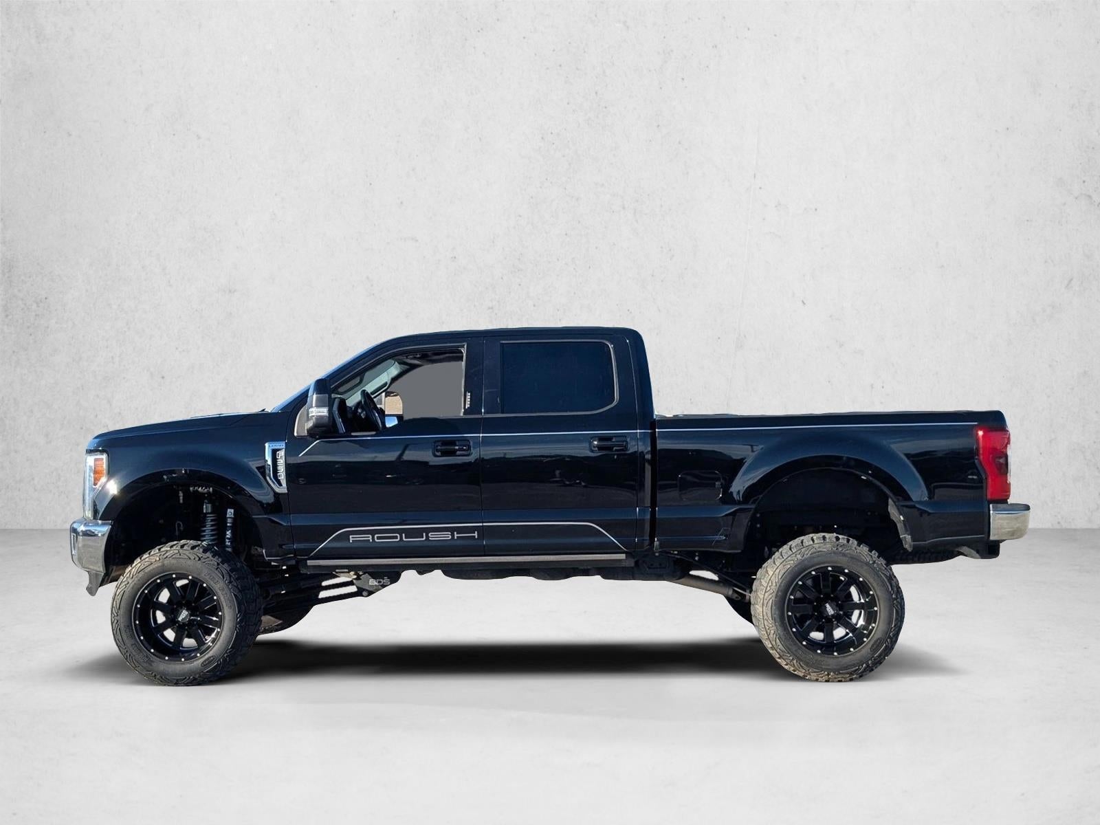 2018 Ford Super Duty F-250 SRW LARIAT 4WD Crew Cab 6.75' Box