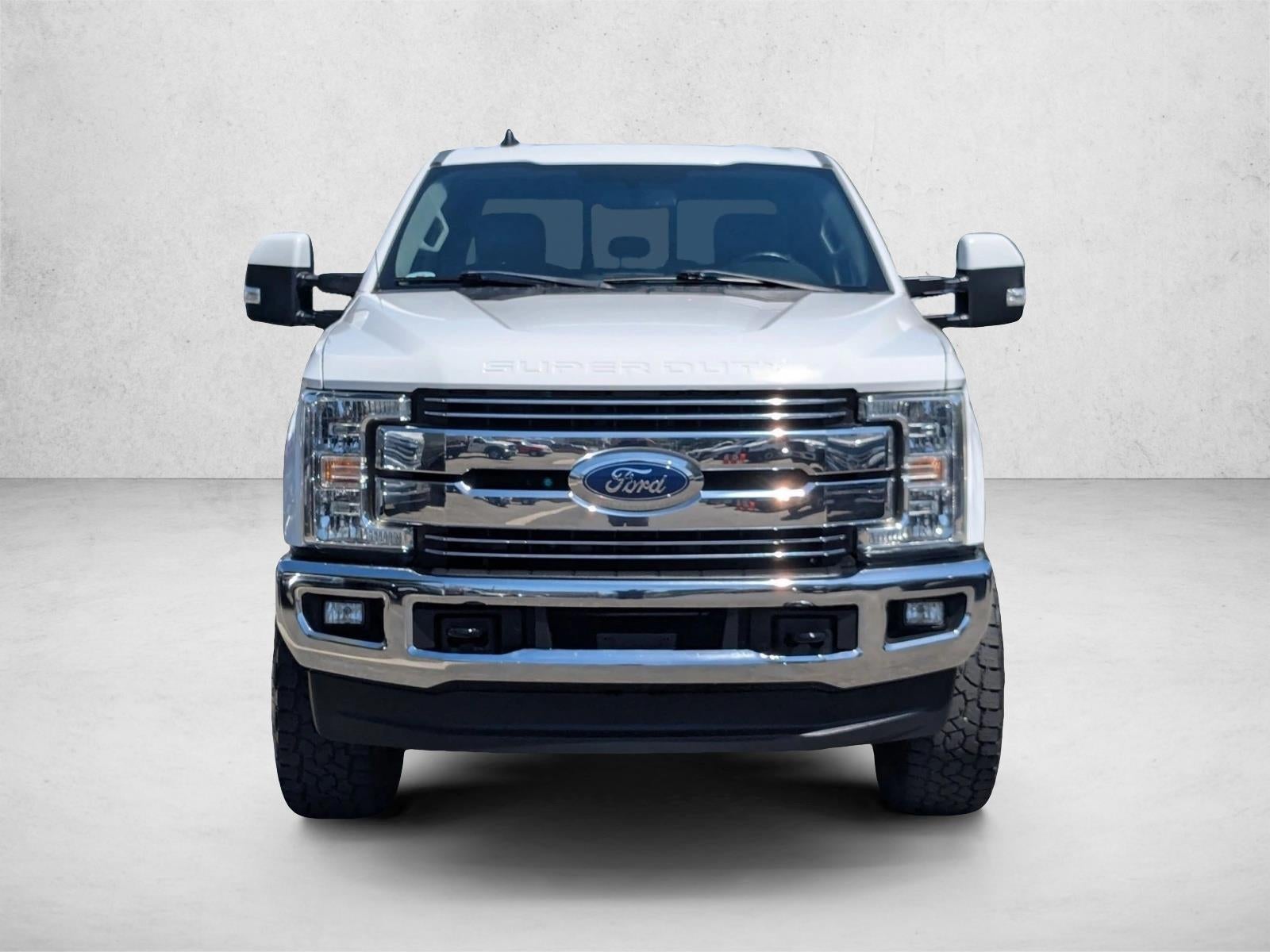 2019 Ford Super Duty F-250 SRW LARIAT 4WD Crew Cab 6.75' Box