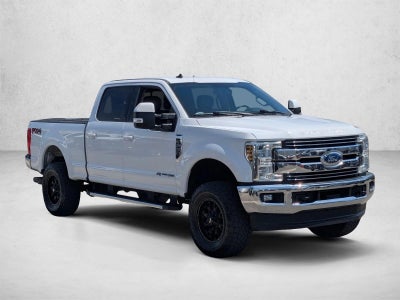 2019 Ford Super Duty F-250 SRW LARIAT 4WD Crew Cab 6.75' Box