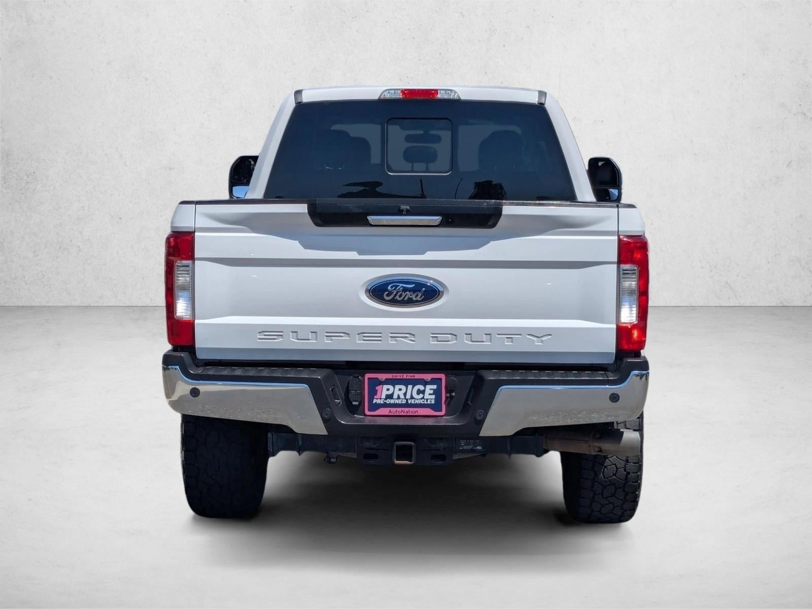 2019 Ford Super Duty F-250 SRW LARIAT 4WD Crew Cab 6.75' Box