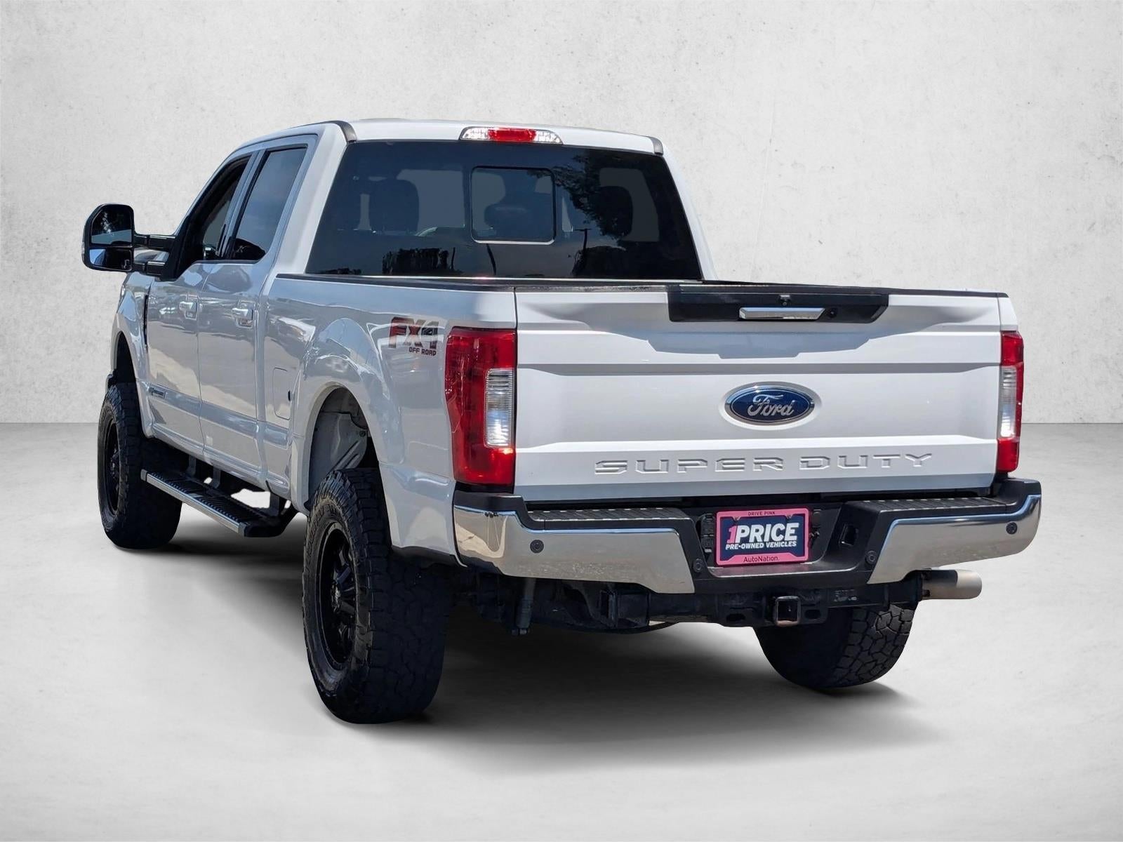 2019 Ford Super Duty F-250 SRW LARIAT 4WD Crew Cab 6.75' Box