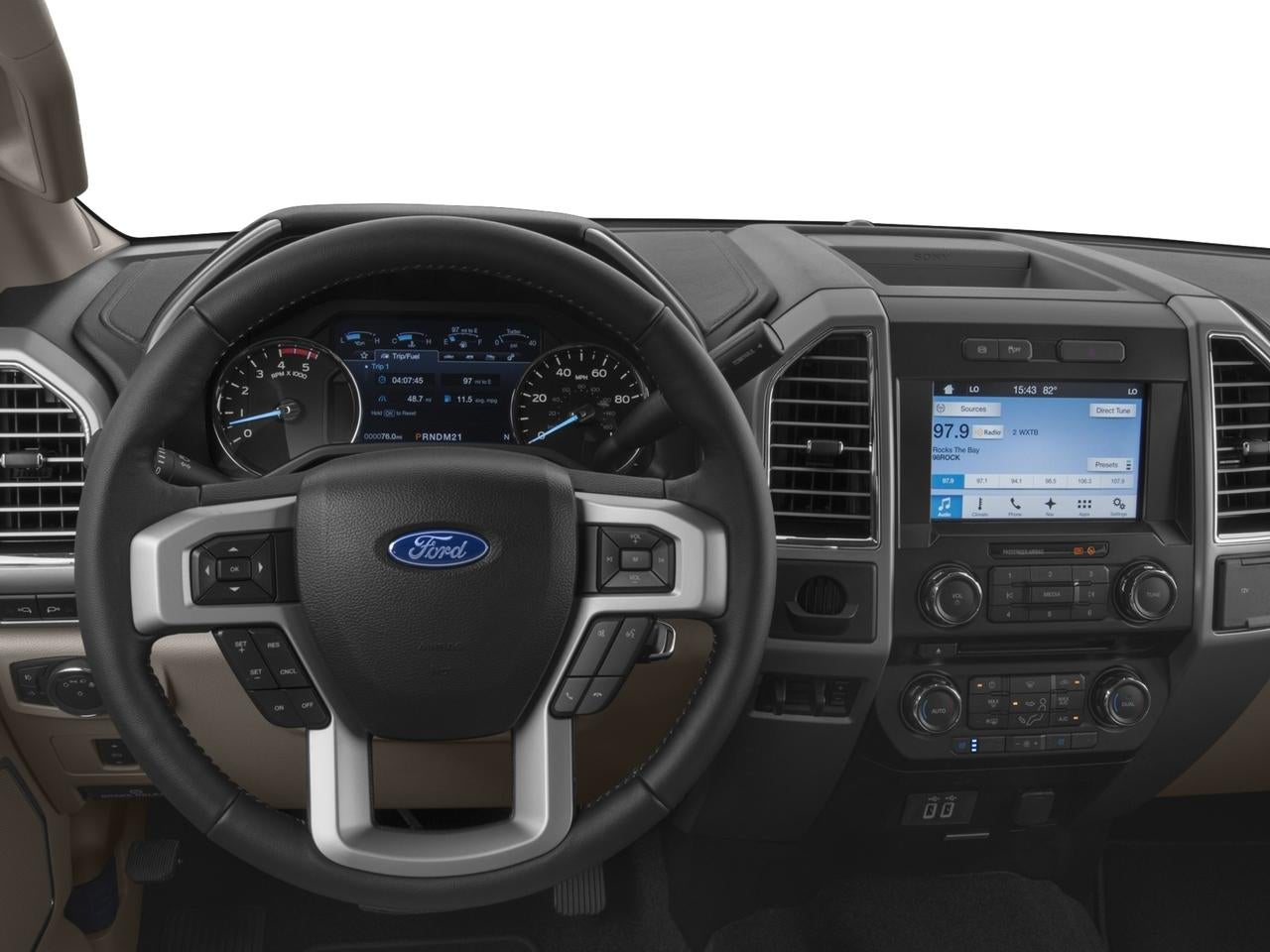 2017 Ford Super Duty F-350 DRW Lariat 4WD Crew Cab 8' Box