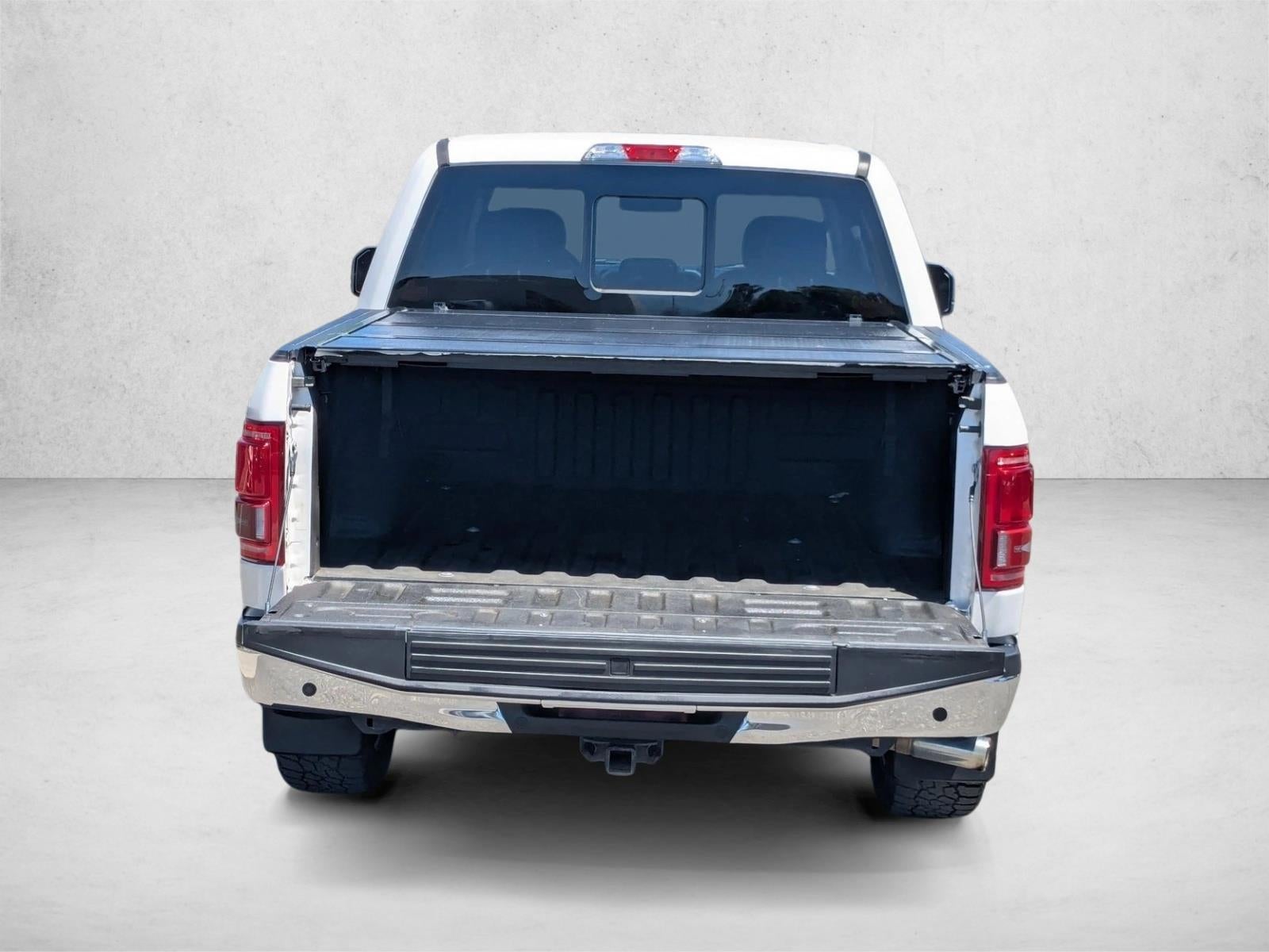 2017 Ford F-150 Lariat 2WD SuperCrew 5.5' Box