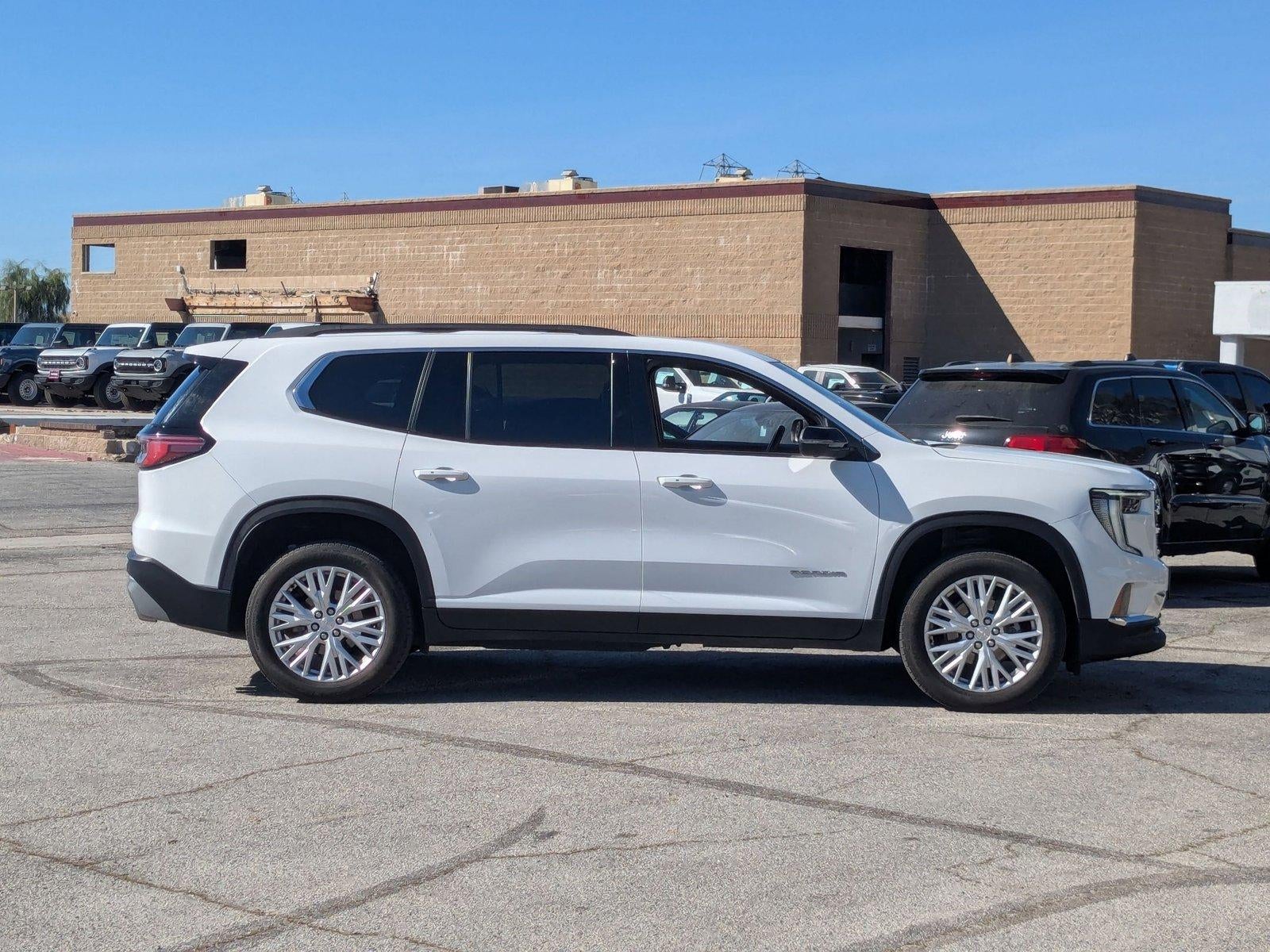 2024 GMC Acadia FWD Elevation