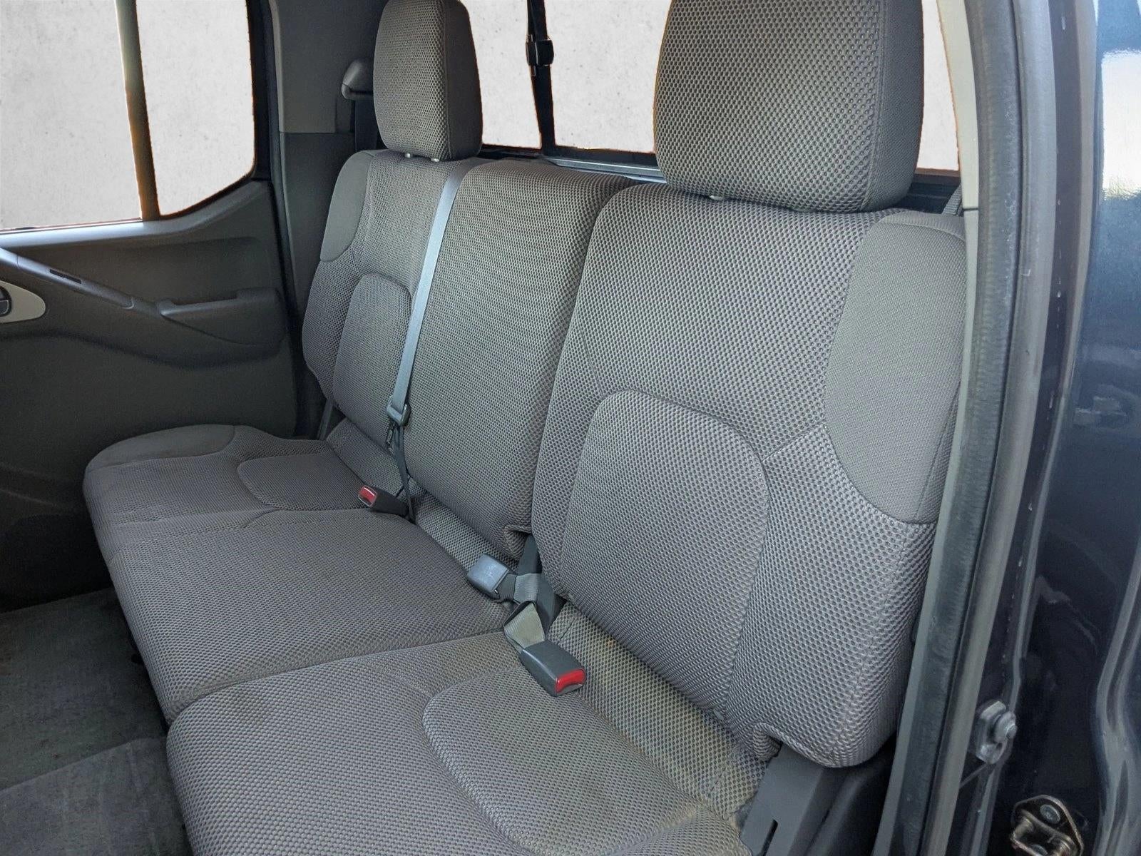 2016 Nissan Frontier 2WD Crew Cab SWB Auto SV