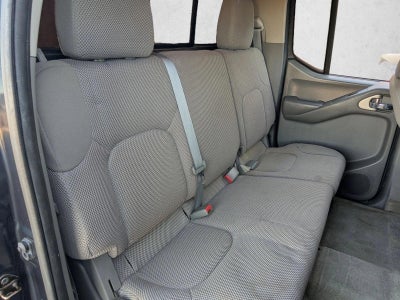 2016 Nissan Frontier 2WD Crew Cab SWB Auto SV