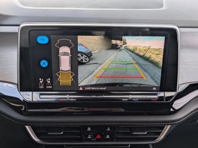 2025 Volkswagen Atlas Cross Sport 2.0T SE w/Technology FWD