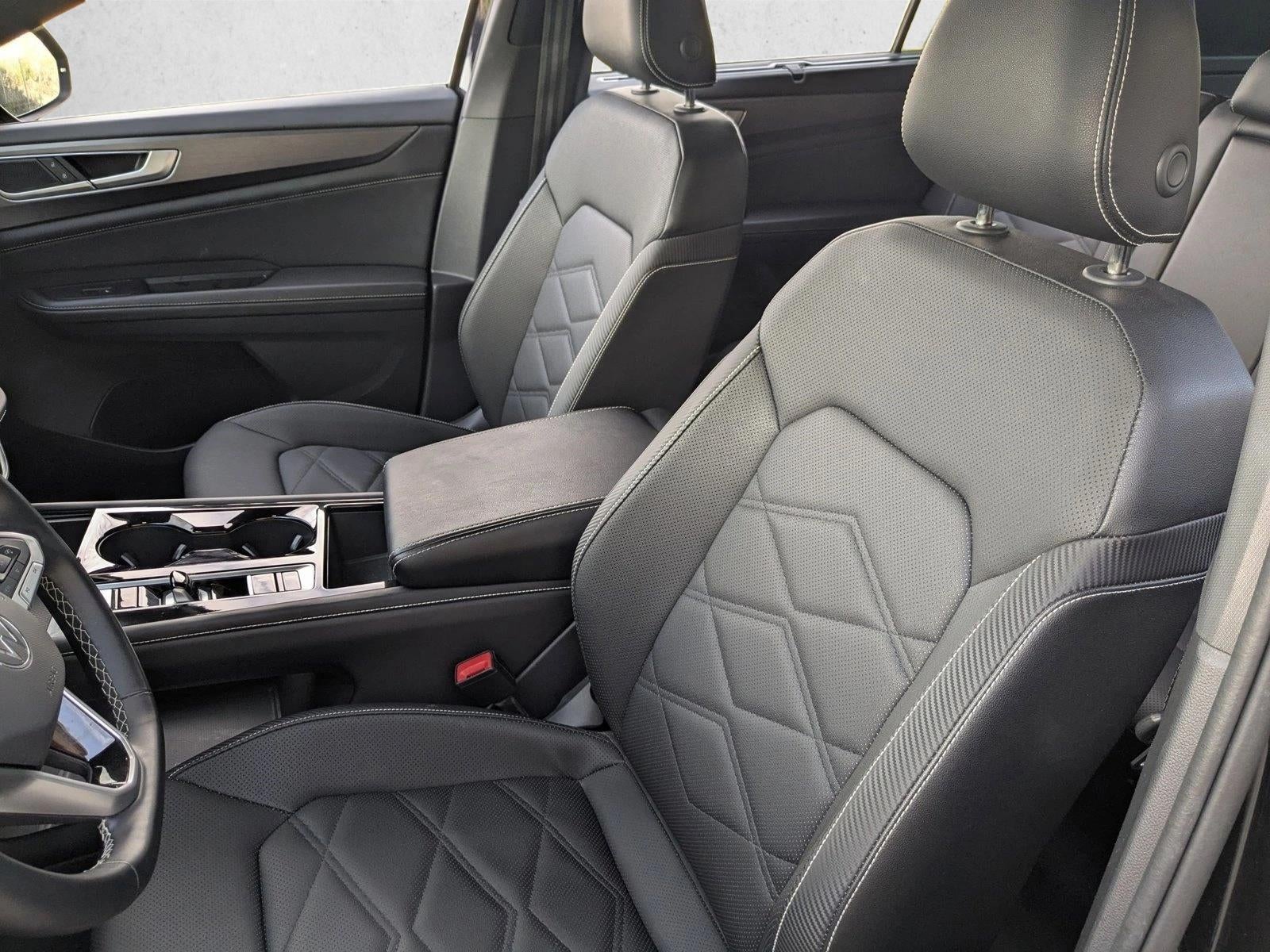 2025 Volkswagen Atlas Cross Sport 2.0T SE w/Technology FWD