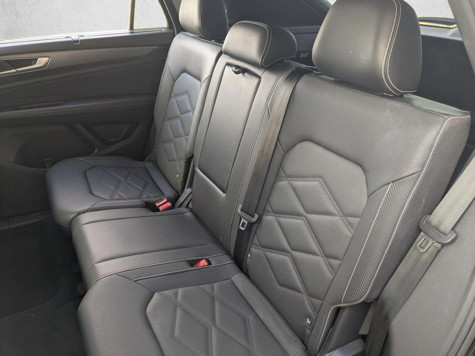 2025 Volkswagen Atlas Cross Sport 2.0T SE w/Technology FWD