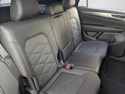 2025 Volkswagen Atlas Cross Sport 2.0T SE w/Technology FWD