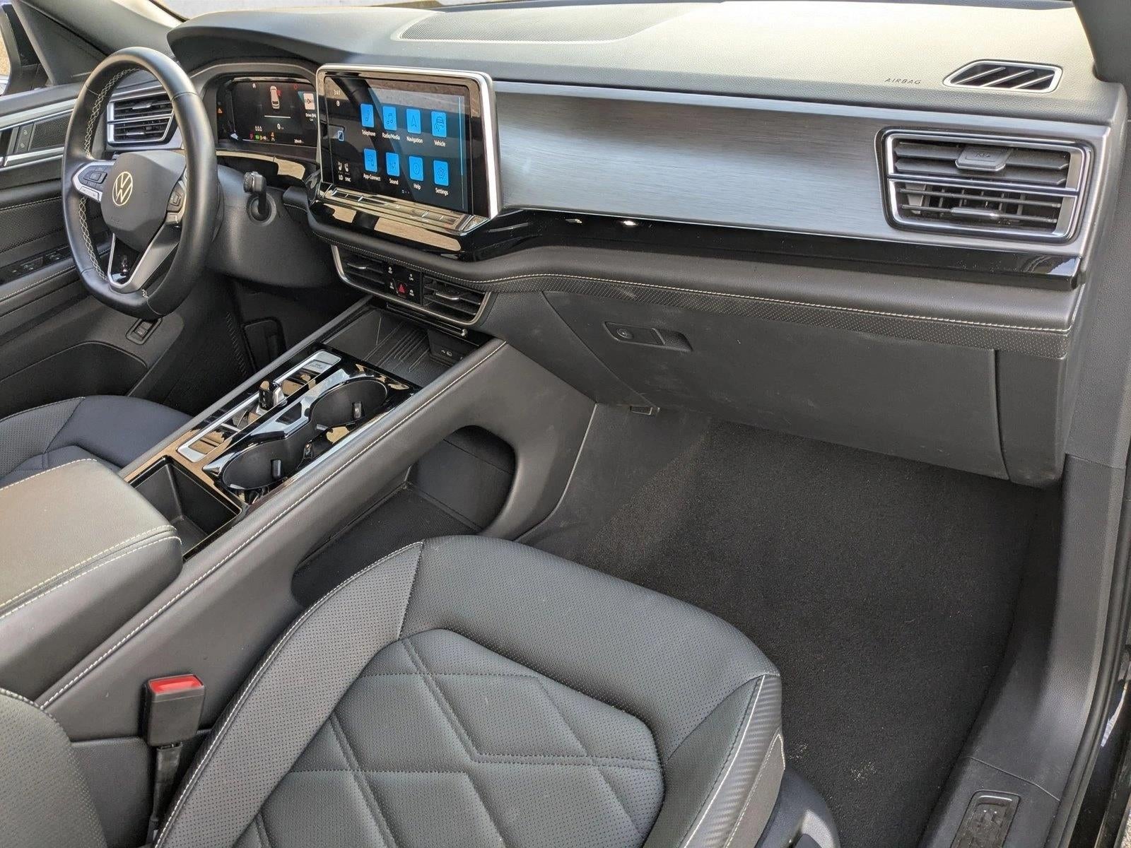 2025 Volkswagen Atlas Cross Sport 2.0T SE w/Technology FWD