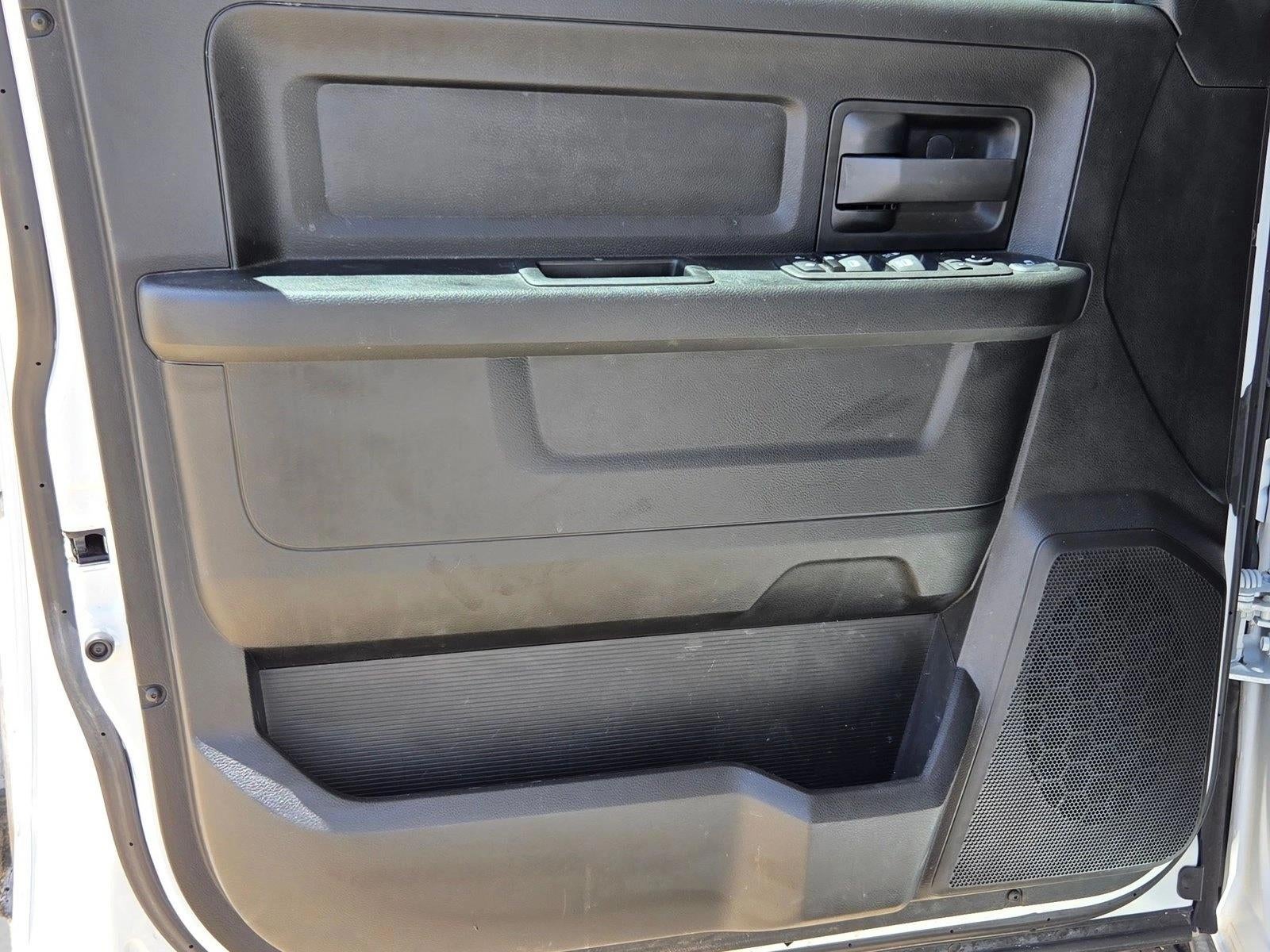 2023 RAM 2500 Tradesman 4x2 Crew Cab 6'4" Box
