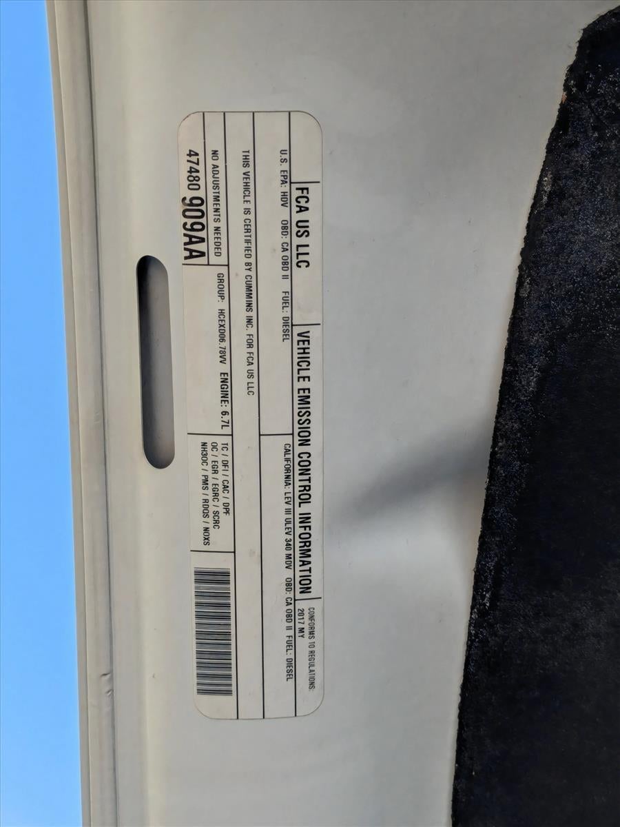 2017 RAM 2500 Laramie 4x4 Mega Cab 6'4" Box