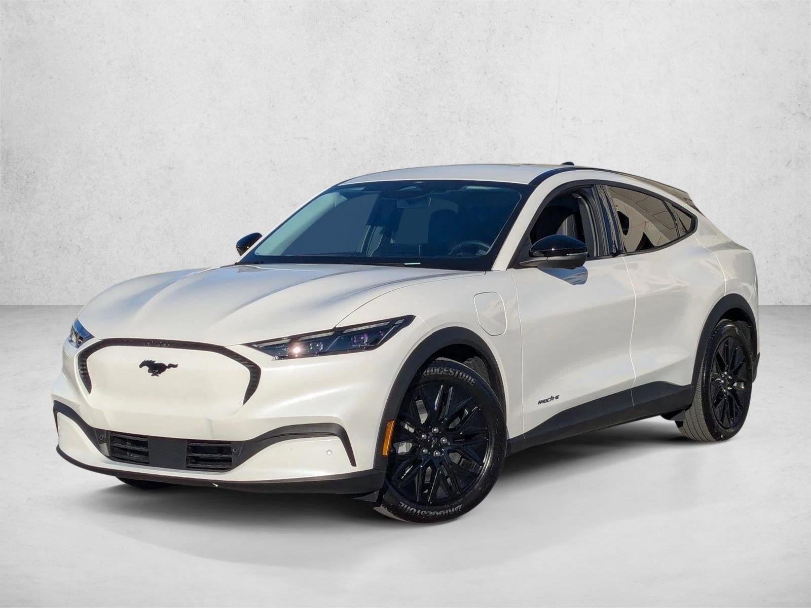 2025 Ford Mustang Mach-E Select RWD