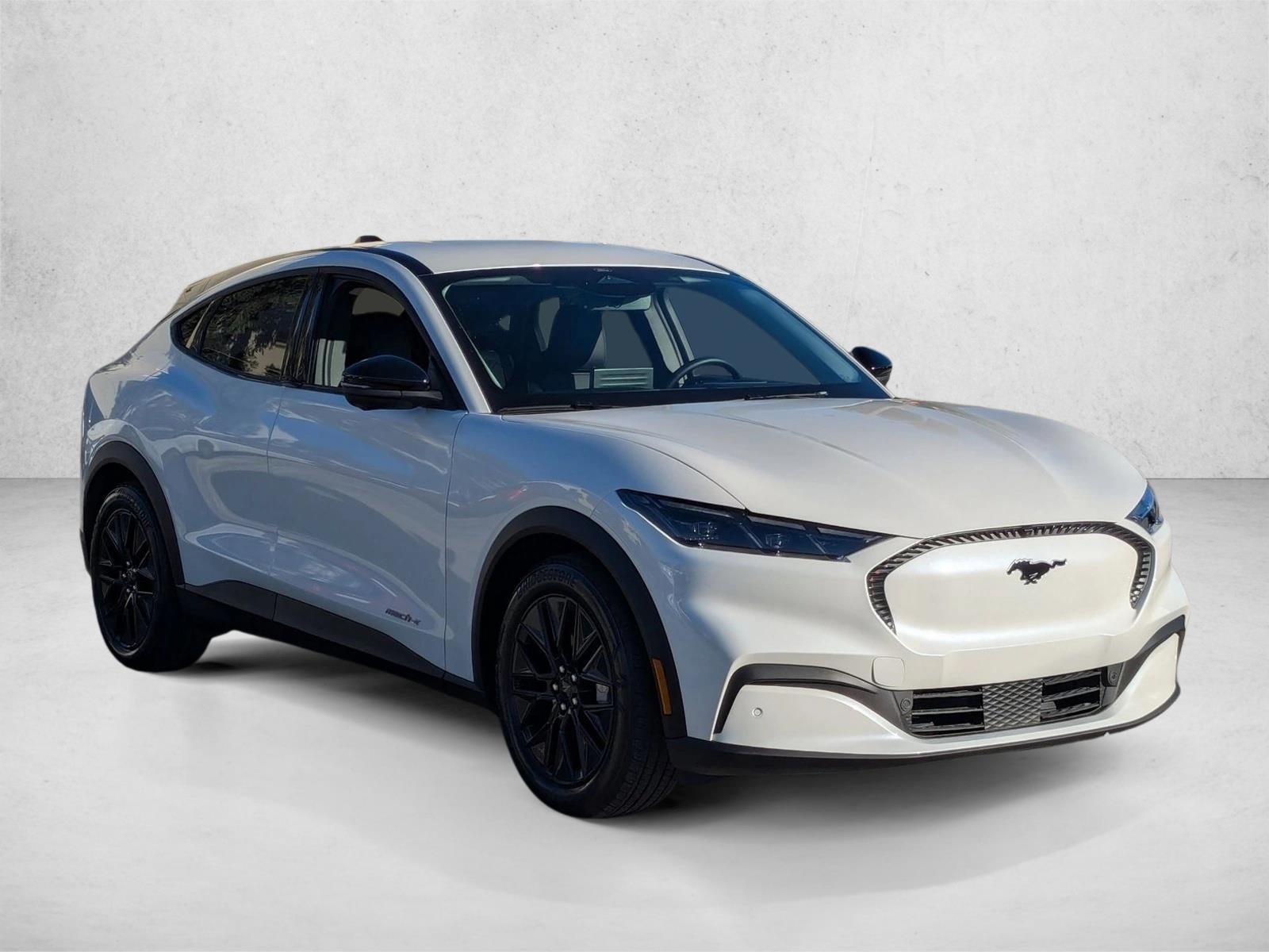 2025 Ford Mustang Mach-E Select RWD