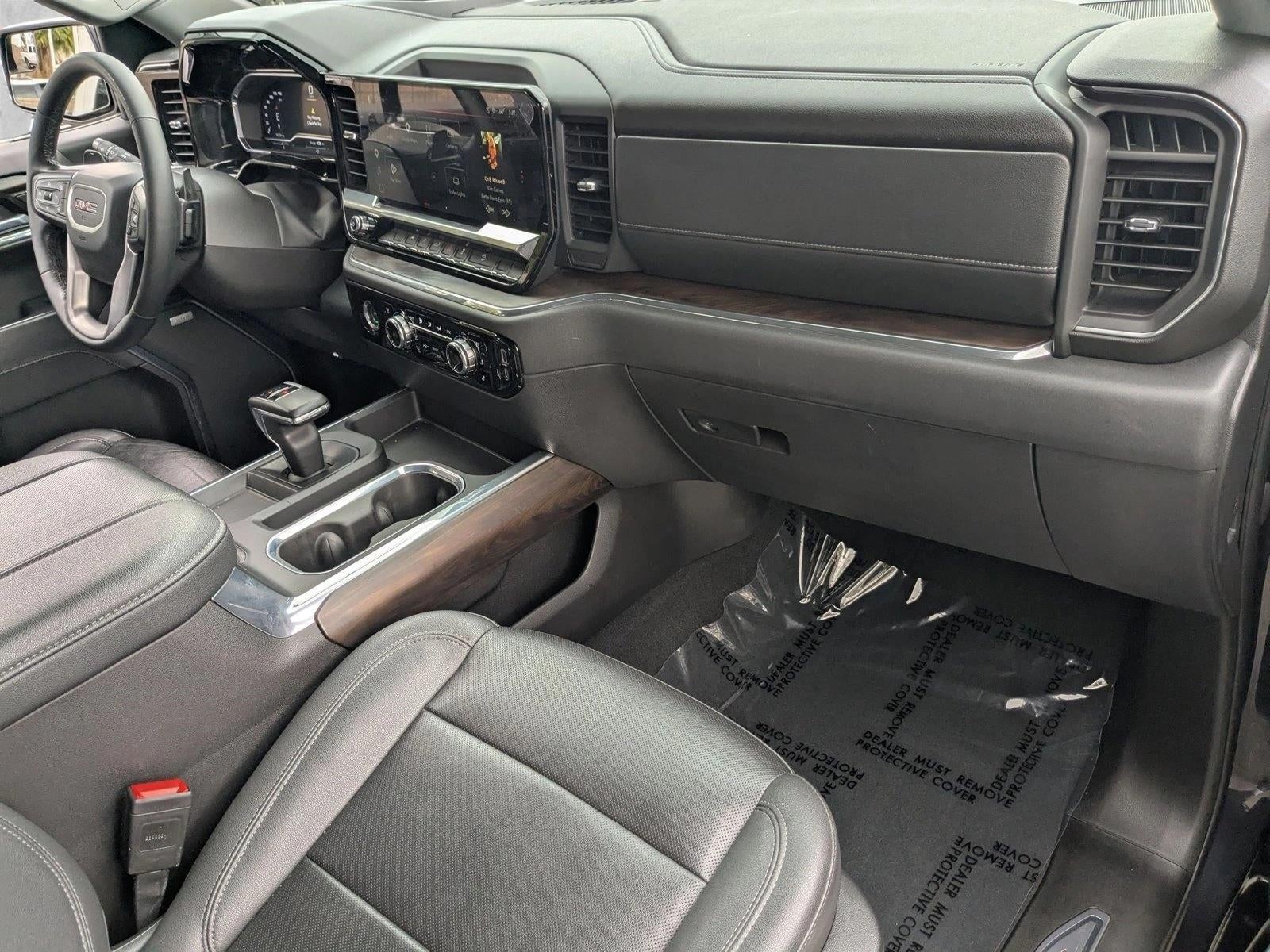 2023 GMC Sierra 1500 Crew Cab Short Box 4-Wheel Drive SLT