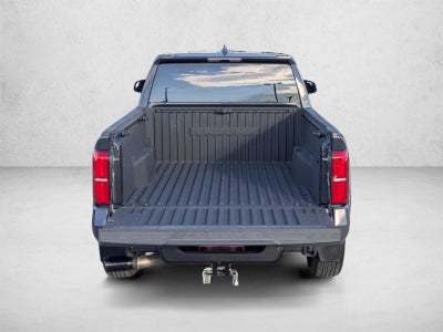 2024 Toyota Tacoma 2WD 2WD SR5 Double Cab 6' Bed AT (Natl)