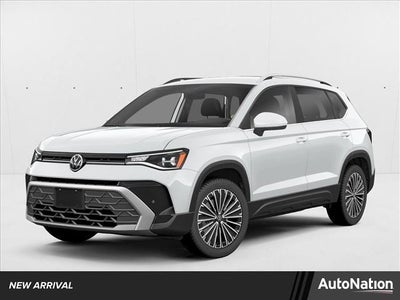 2025 Volkswagen Taos SE FWD