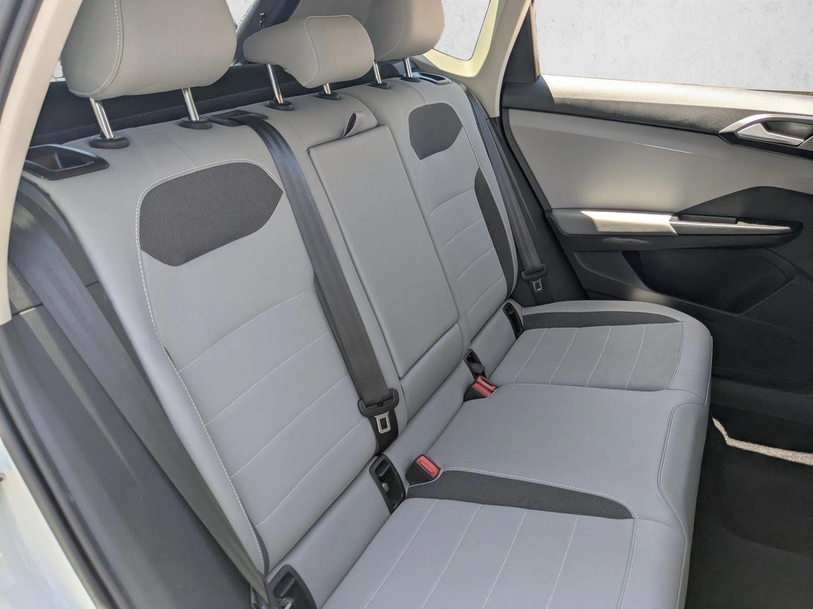 2022 Volkswagen Taos SE FWD