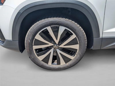 2022 Volkswagen Taos SE FWD