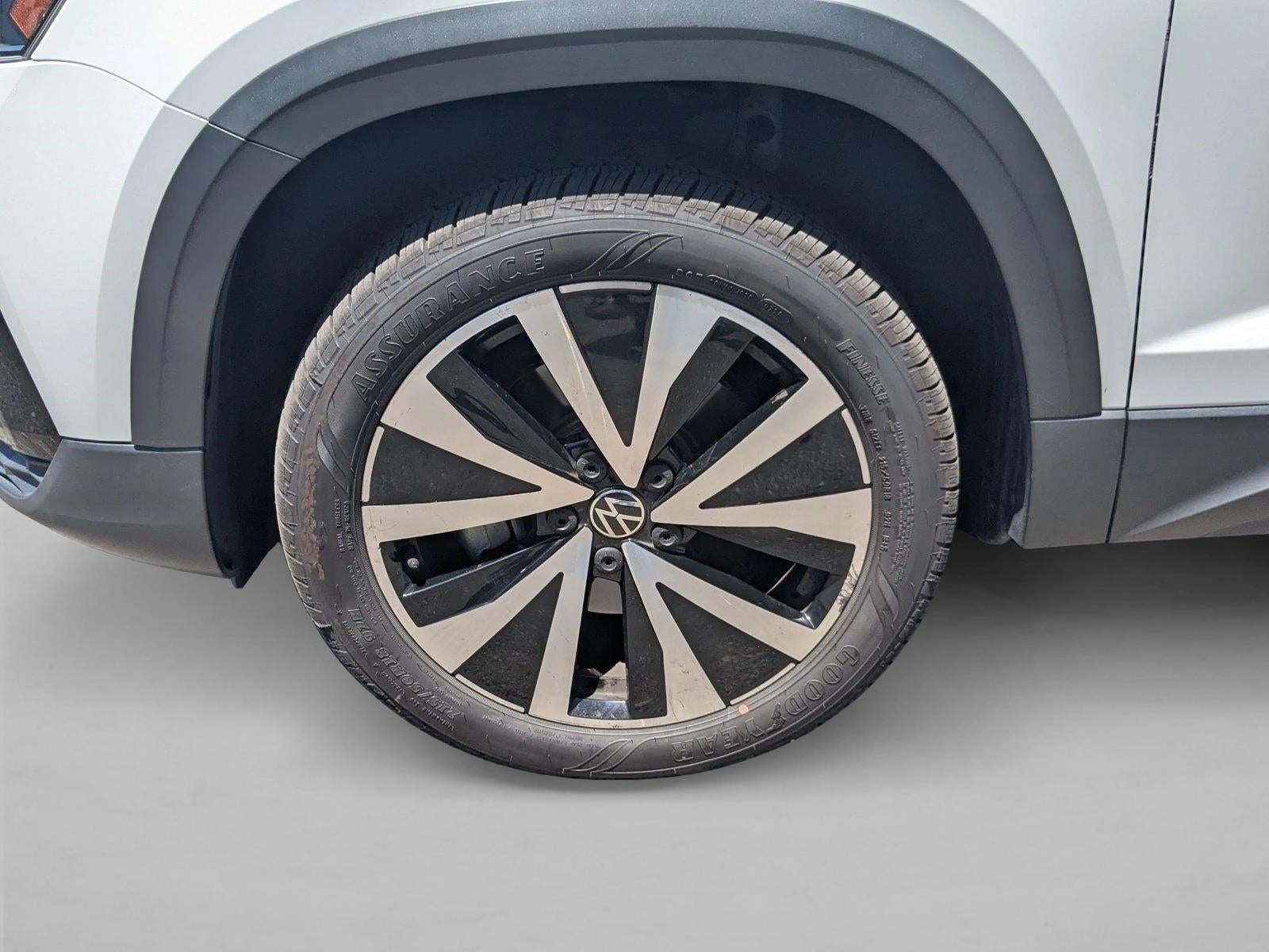 2022 Volkswagen Taos SE FWD