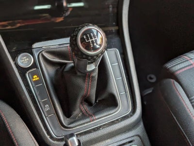 2018 Volkswagen Golf GTI 2.0T SE Manual